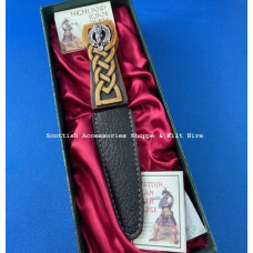 Sgian Dubh Celtic Handle with Clan Crest Badge